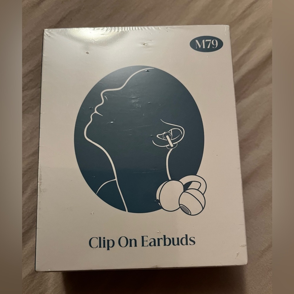 M79 Clip-On Earbuds